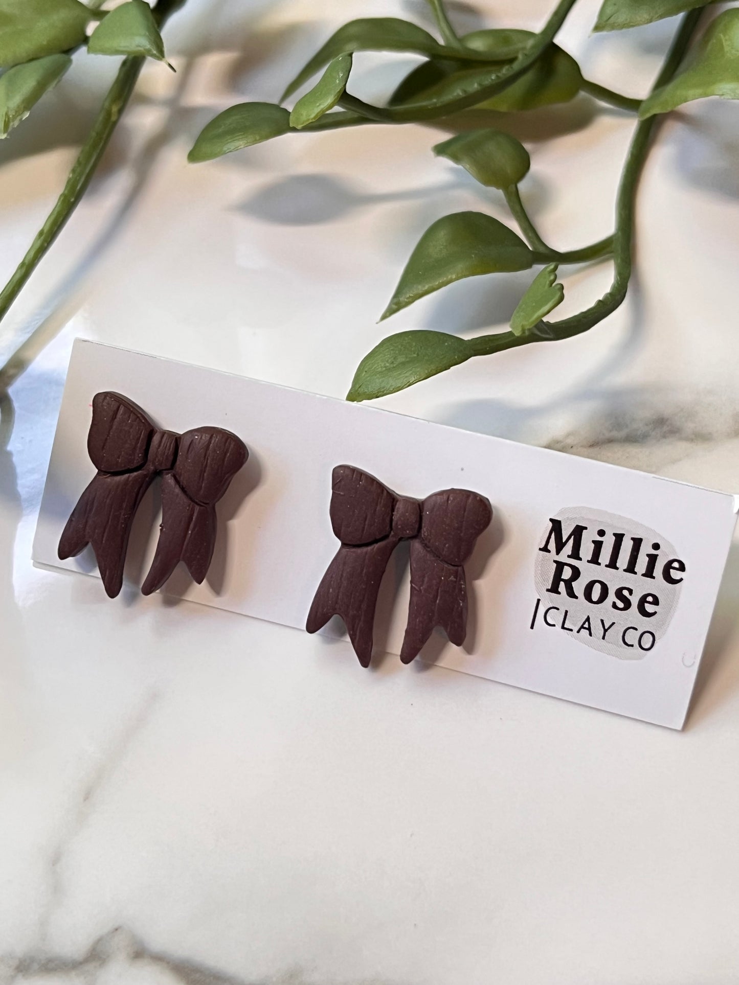 Burnt Umber Textured Long Bow Stud