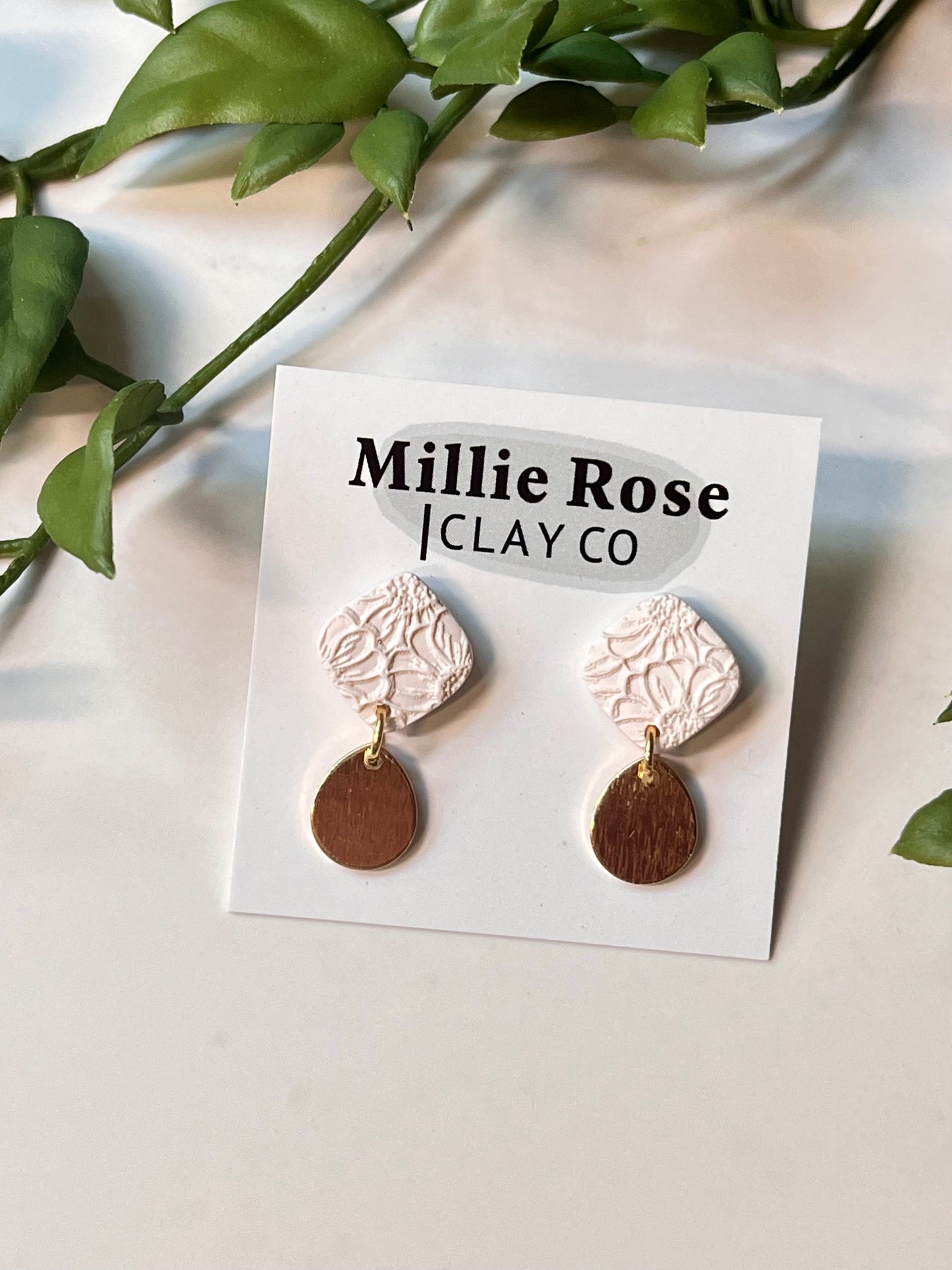 Cream Sunflower Texture Mini Diamond Dangle w/ Gold Teardrop Charm