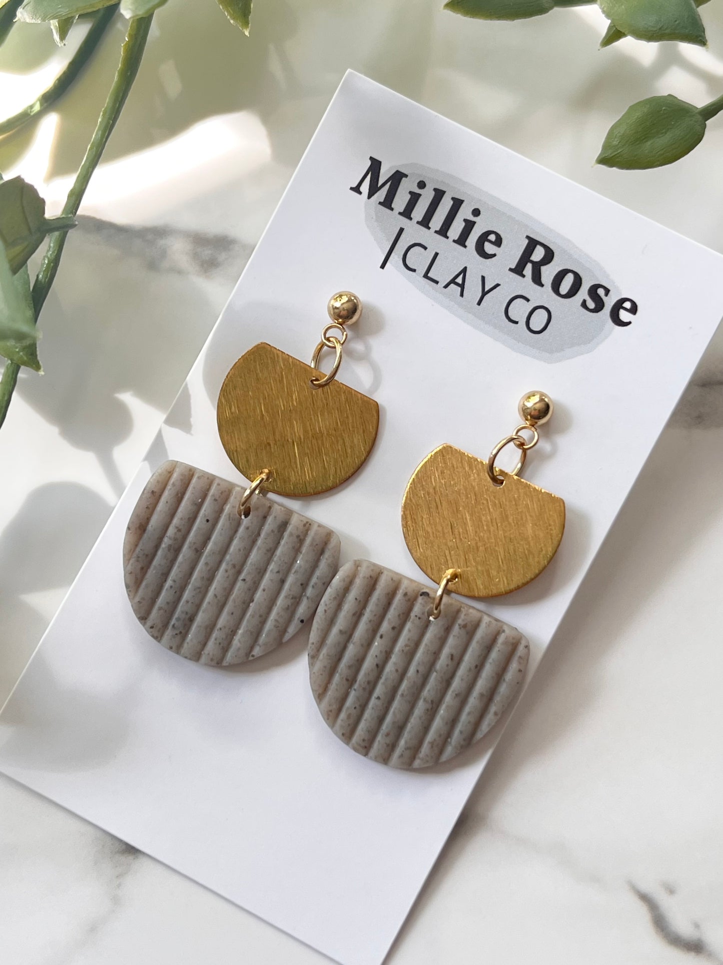 The Lily Gray Granite Striped (Gold)