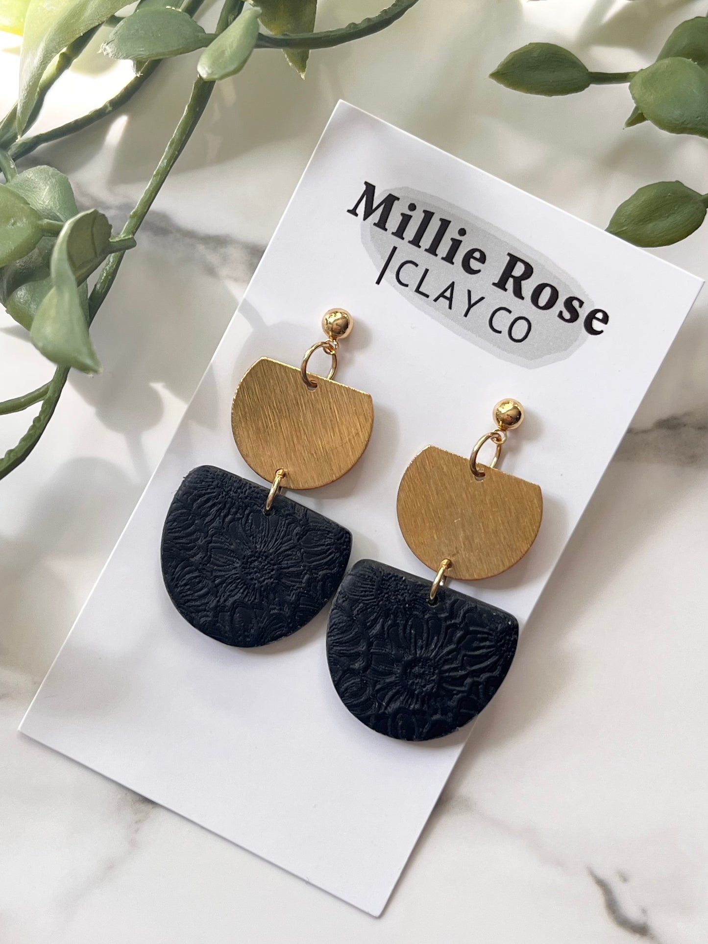 The Lily Black Sunflower Texture (Gold)