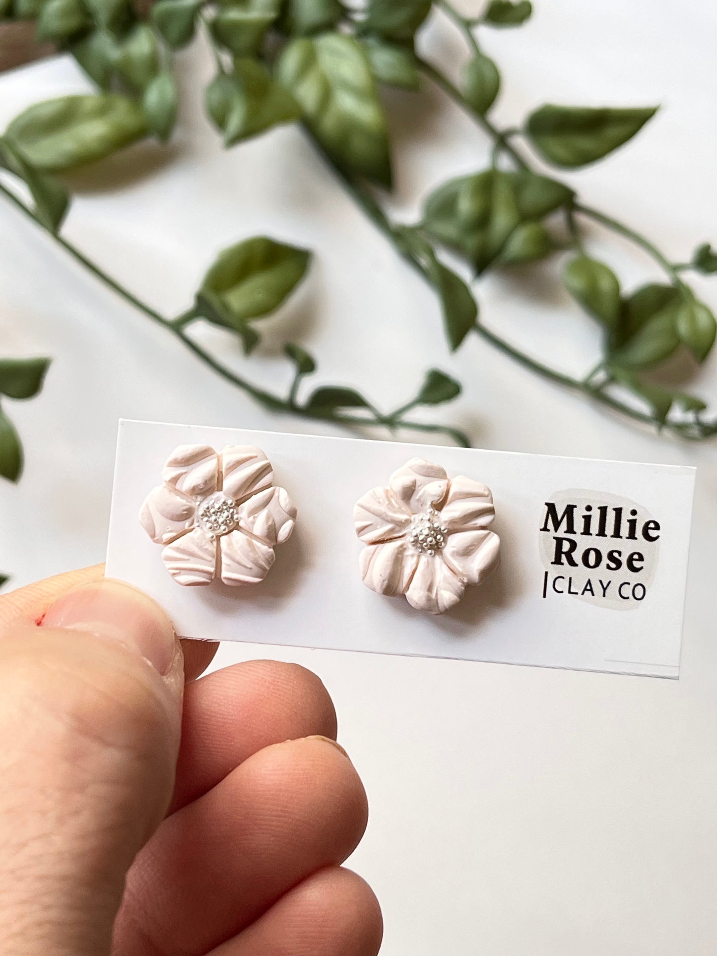 Cream Organic Flower Stud w/ Silver