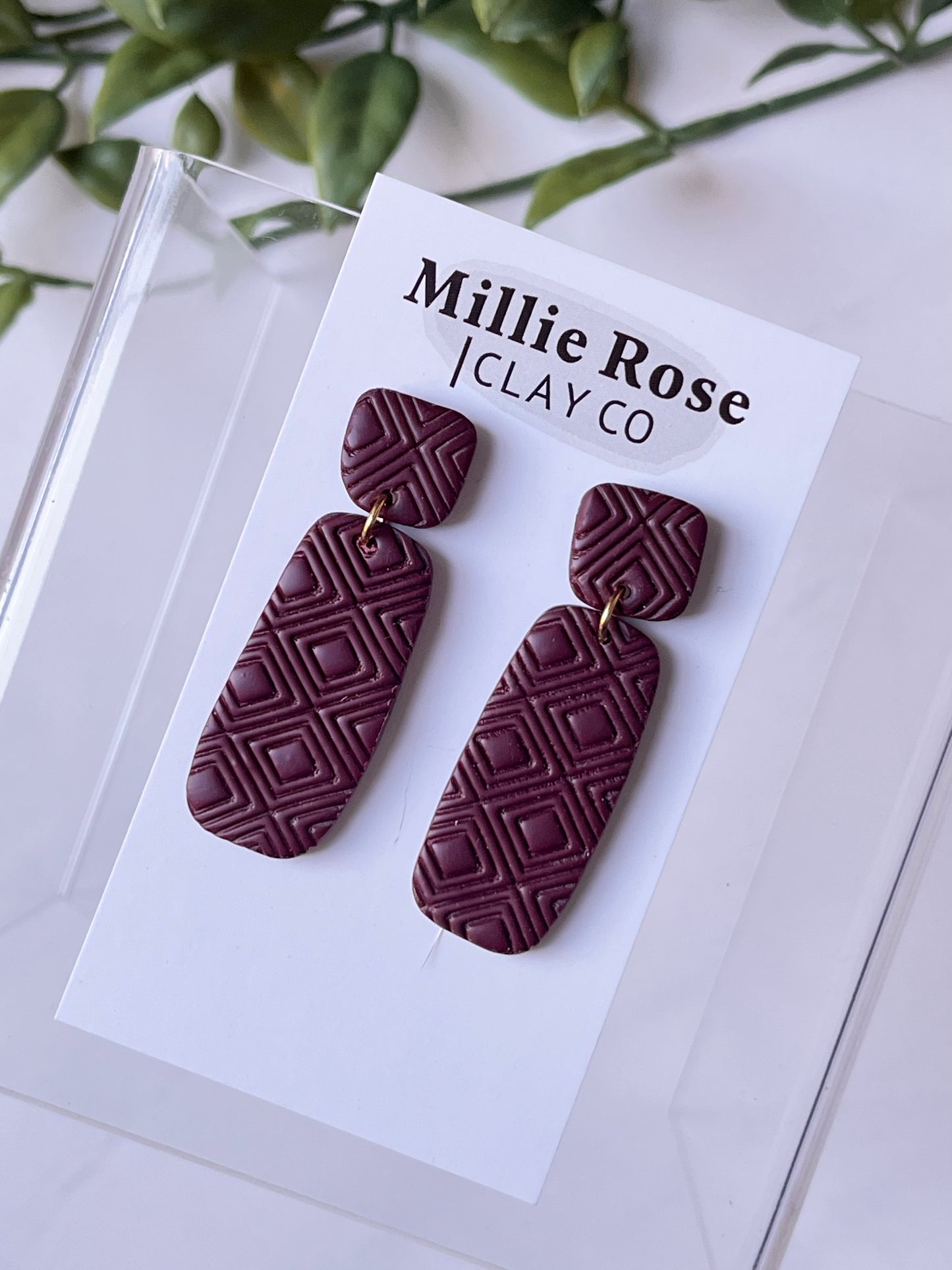 Elongated Diamond Texture Stud Dangle (Burgundy)