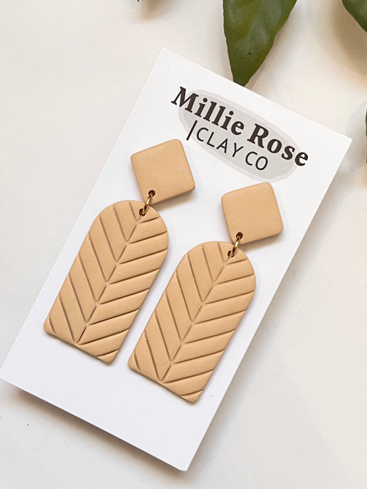 Ecru Chevron Dangle w/ Clay Stud (Gold)