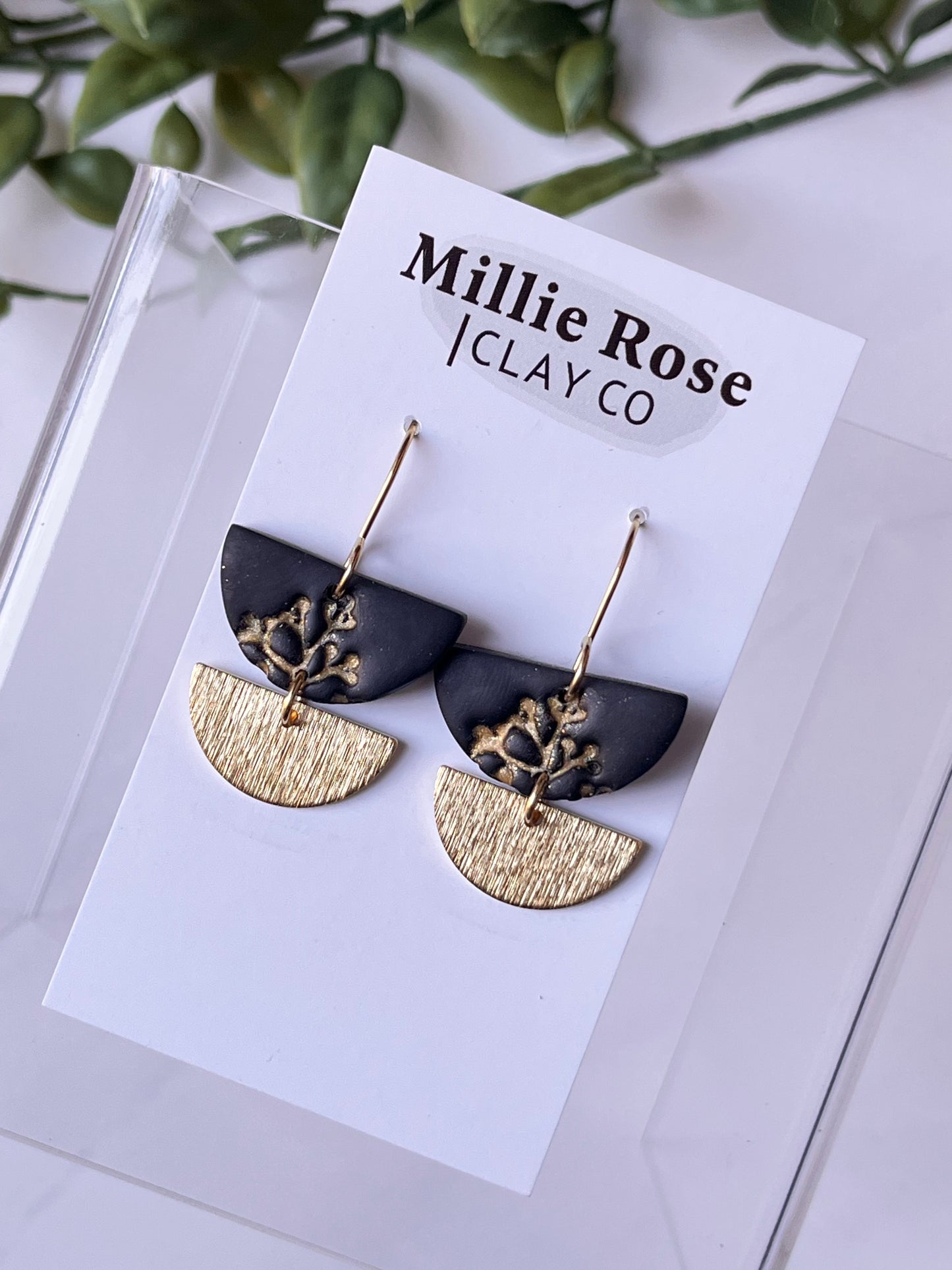The Daisy (Black Gold Embossed Floral #2)