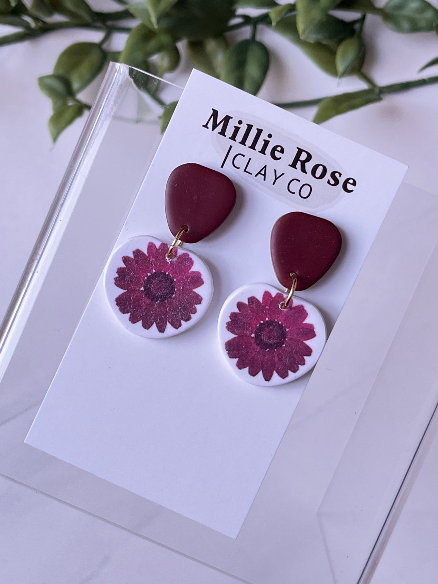 Pressed Flower Clay Stud Dangle w/ Gold (Burgundy)