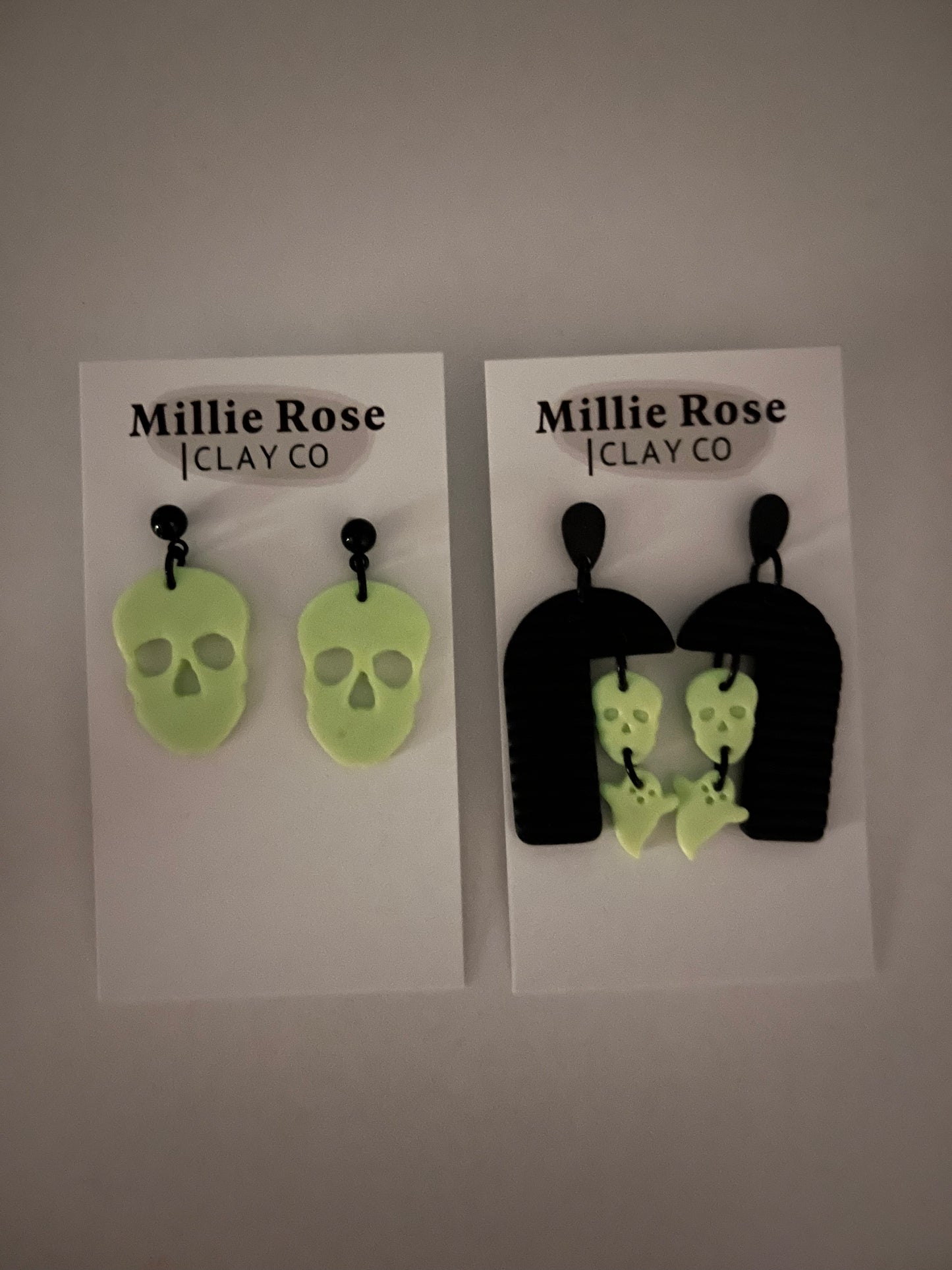 Glow in the Dark Skull & Ghost Dangle Black Striped Arch w/ Black Tear Drop Stud