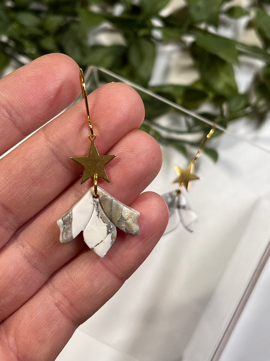 Pearl Marble Flare Hook Dangle w/ Brass Star