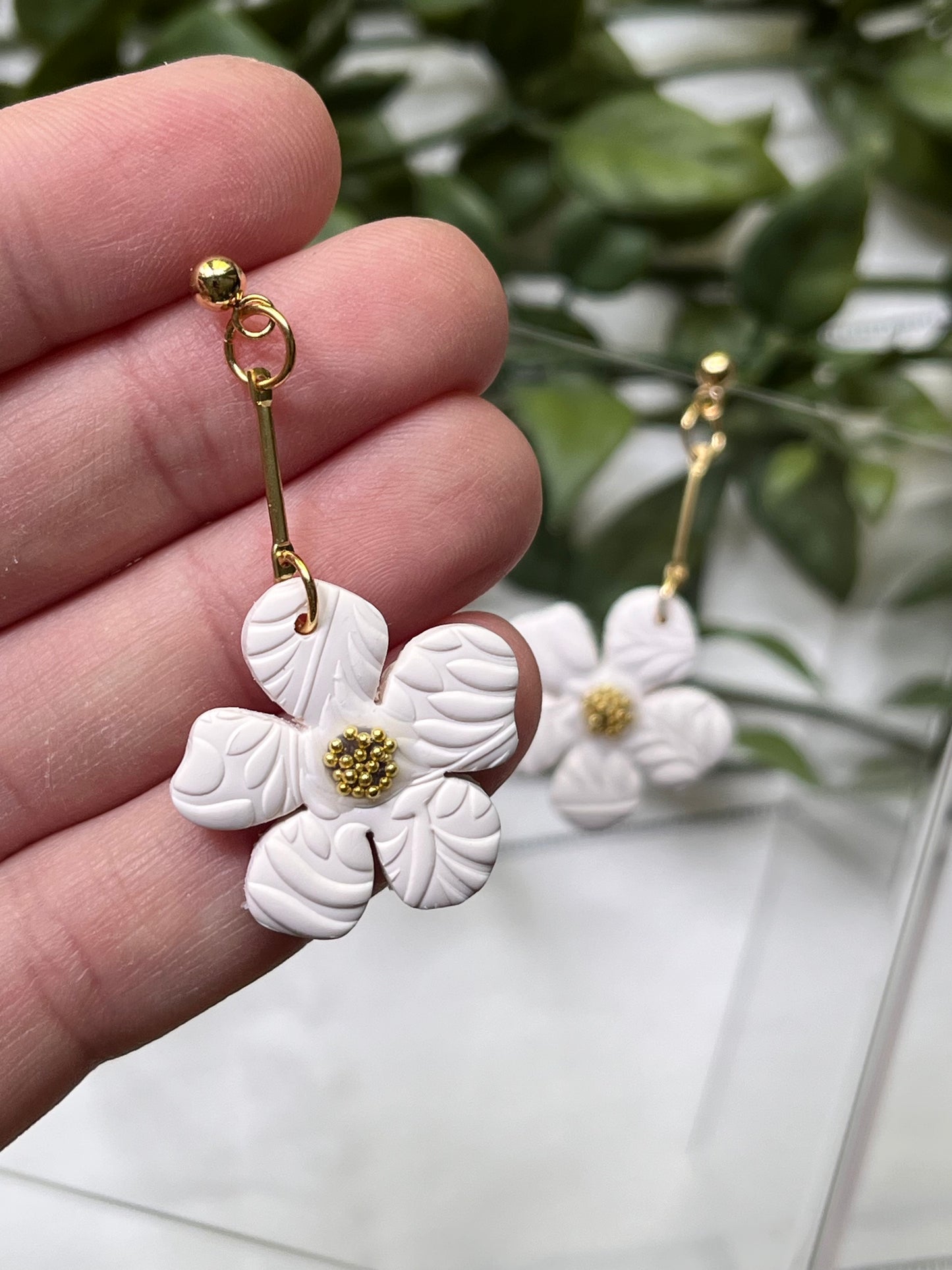 Organic Flower Drop Dangle (Cream)
