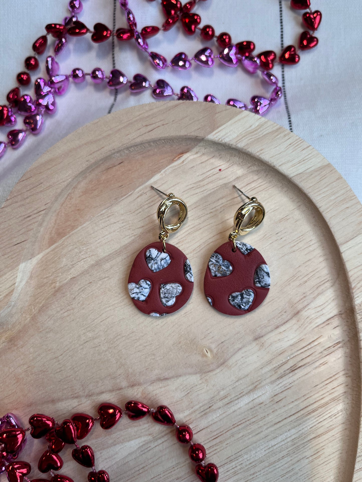 Red Organic Circle B&W Marbled Heart Accent Dangle w/ Gold Stud Top