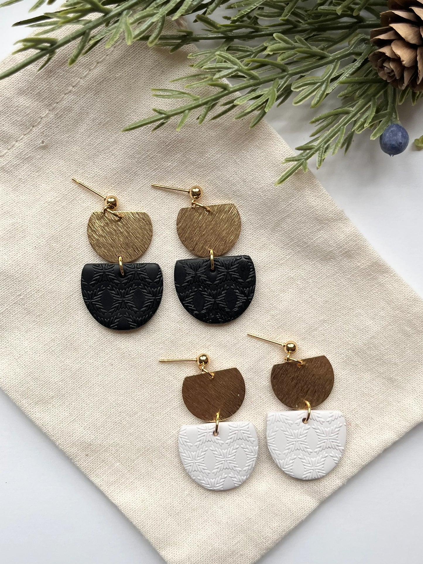Textured Semi-Circle Dangle w/ Brass Charm (Black)
