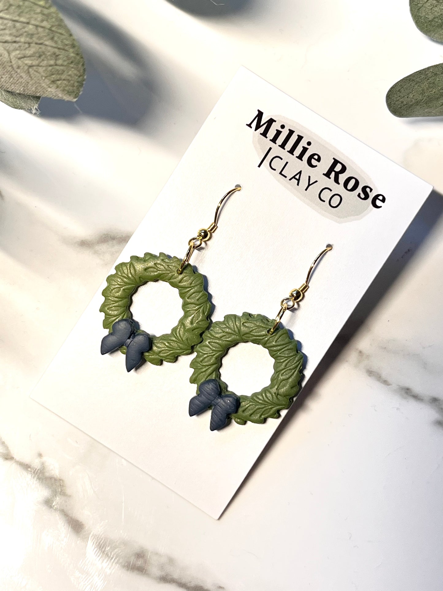 Green Pearl Textured Wreath Bow Dangle w/ Gold Hook