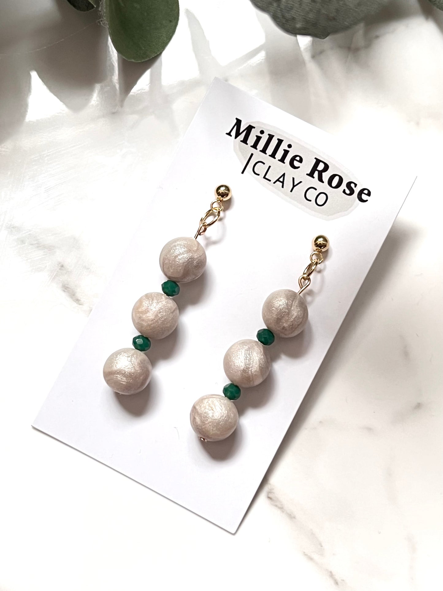 Pearl Clay Beads Dangle w/ Green Accent (Gold)