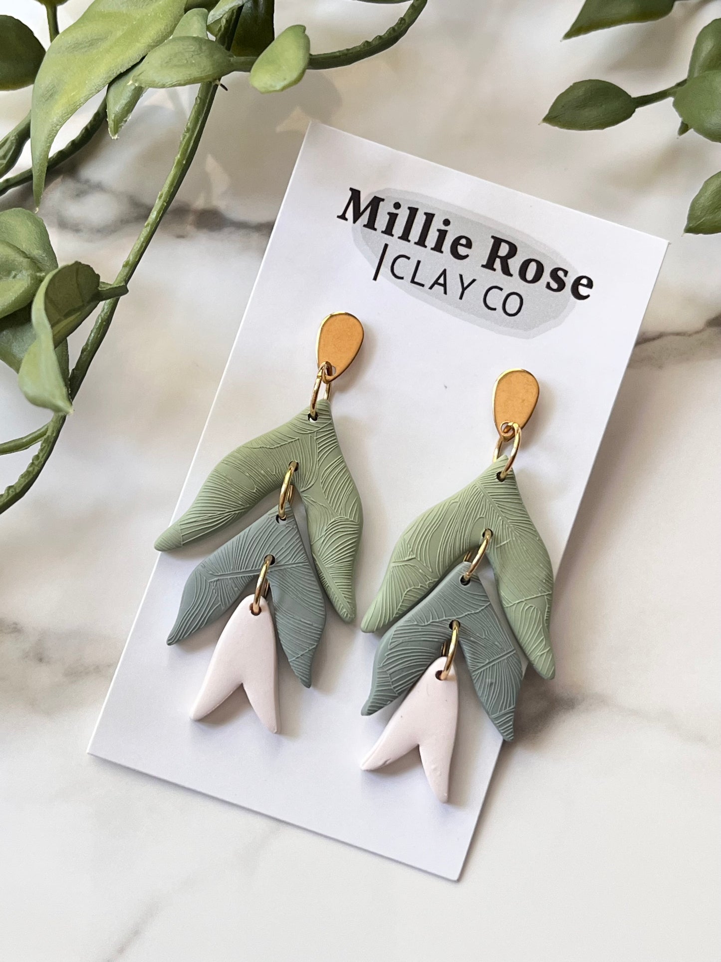 Tulip Drop Dangle w/ Gold Teardrop Stud (Cream)