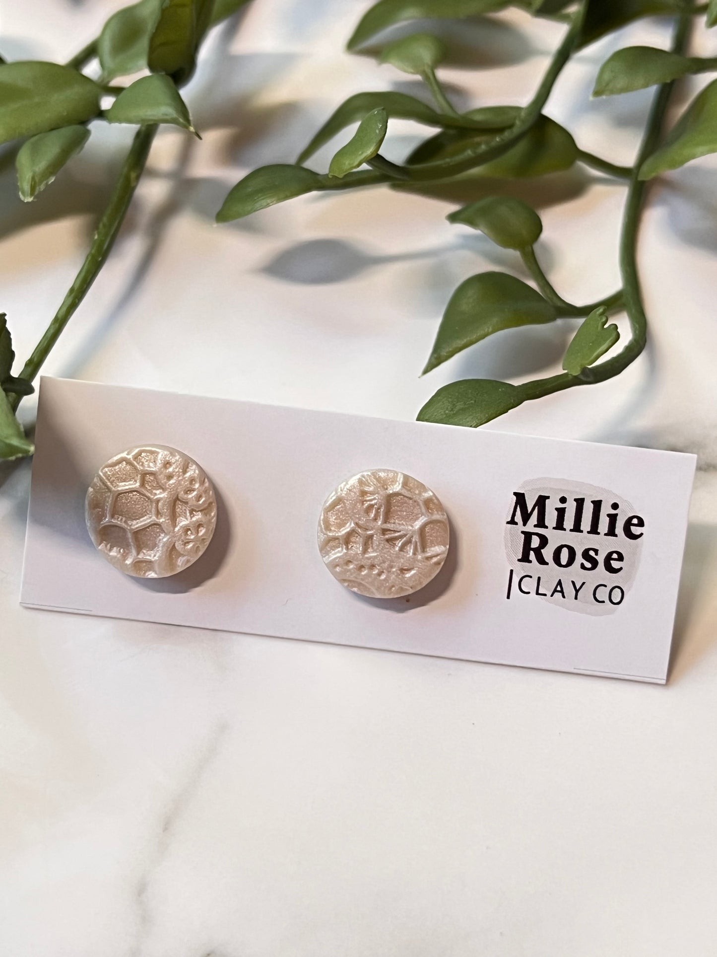 Pearl Lace Textured Circle Stud