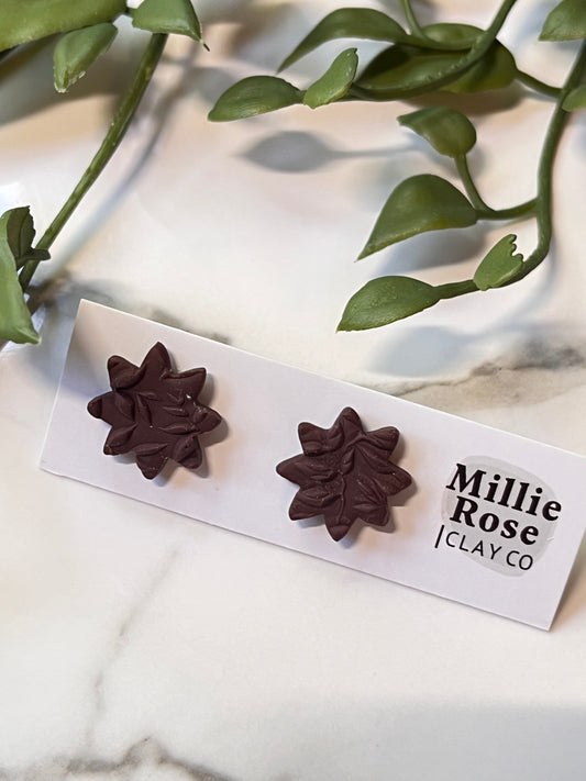 Burnt Umber Leaf Texture Geometric Stud