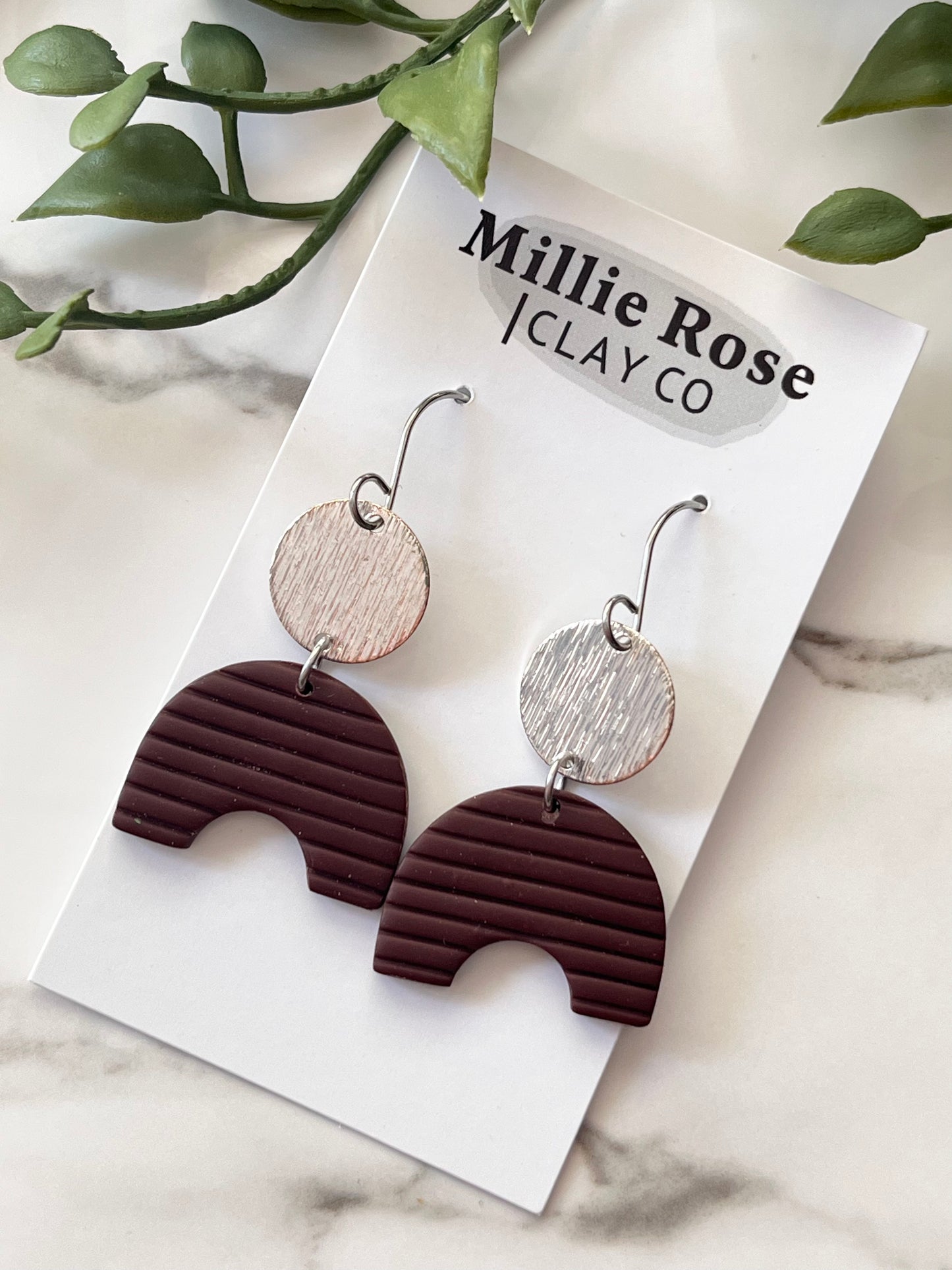 The Stella (Burnt Umber w/ Silver Brass Charm)