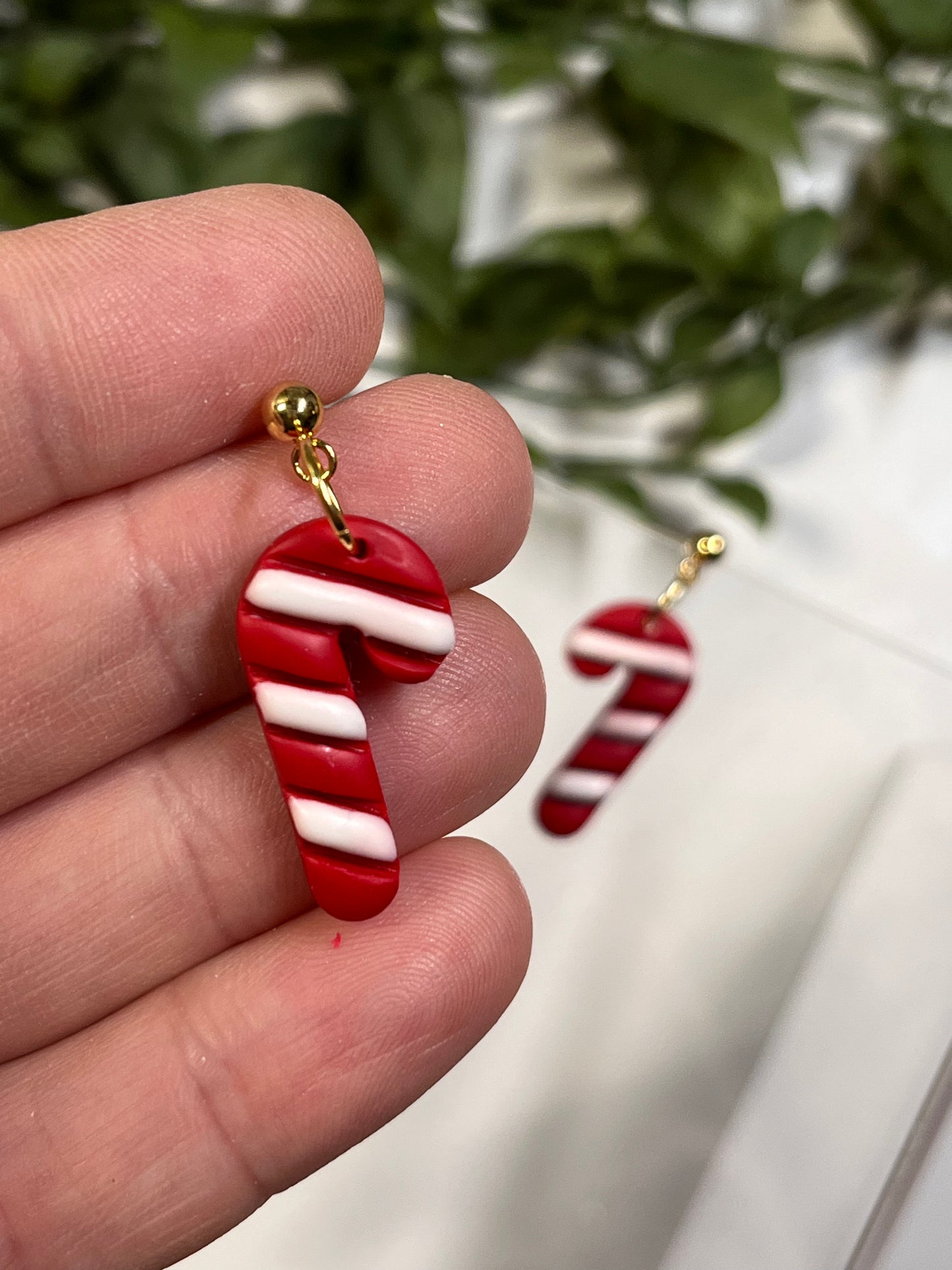 Candy Cane Dangle w/ Ball Stud (Gold)