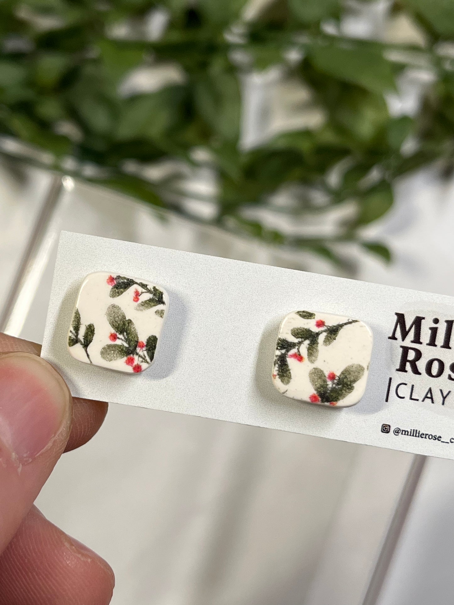 Green Holiday Floral Stud