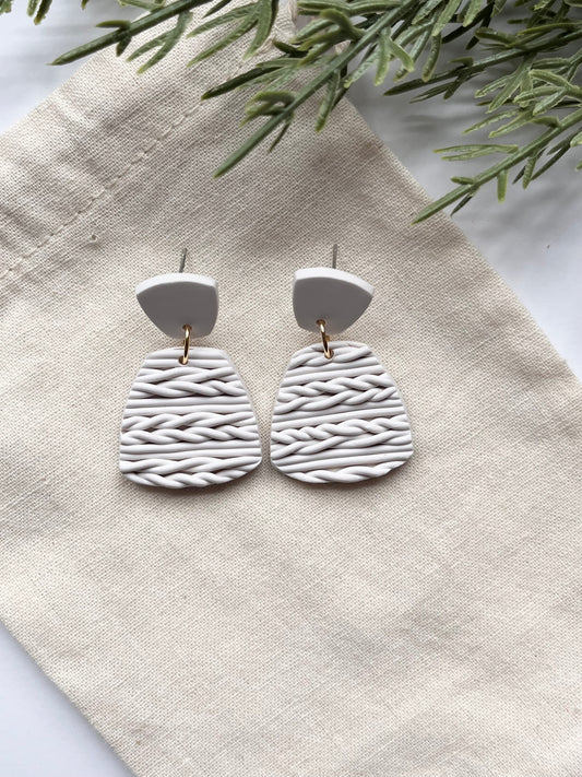 Knitted Clay Stud Dangle (Cream)