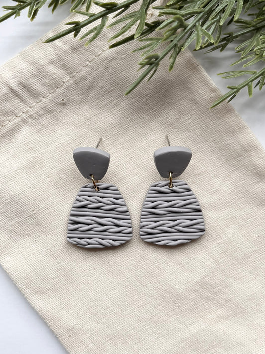 Knitted Clay Stud Dangle (Gray)